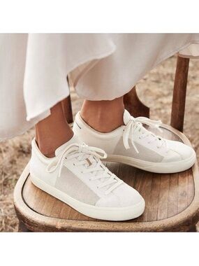 Rothy’s Cream Gold Twill Sneakers size 10 Like New